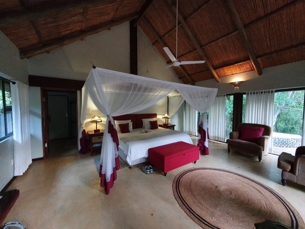 Afrika-Abenteuer 2024: Tag 15 – Wechsel in die&nbsp;Luxus-Lodge