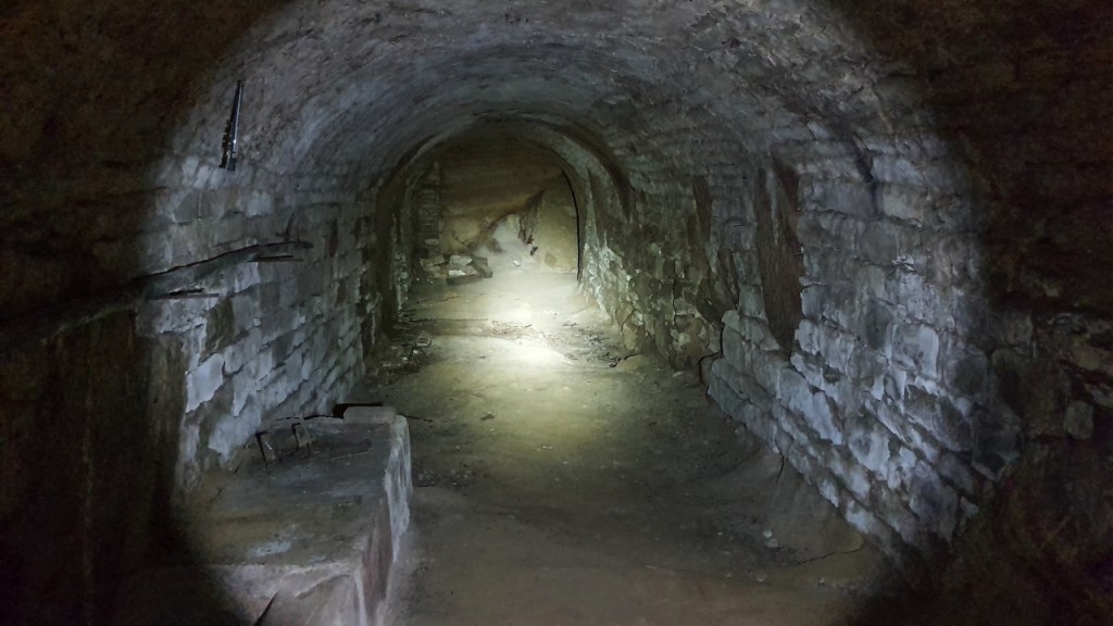 Blick in einen Gang (© Cornelia Hebrank, 2026)